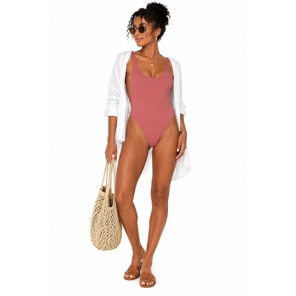 Women's Vitamin A Pink Terracotta Textured One Piece Swimsuit M New With Tags
